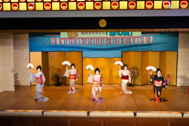 Tokyo to Atami: Shinkansen, Local Trains and the Easiest Route from Haneda
